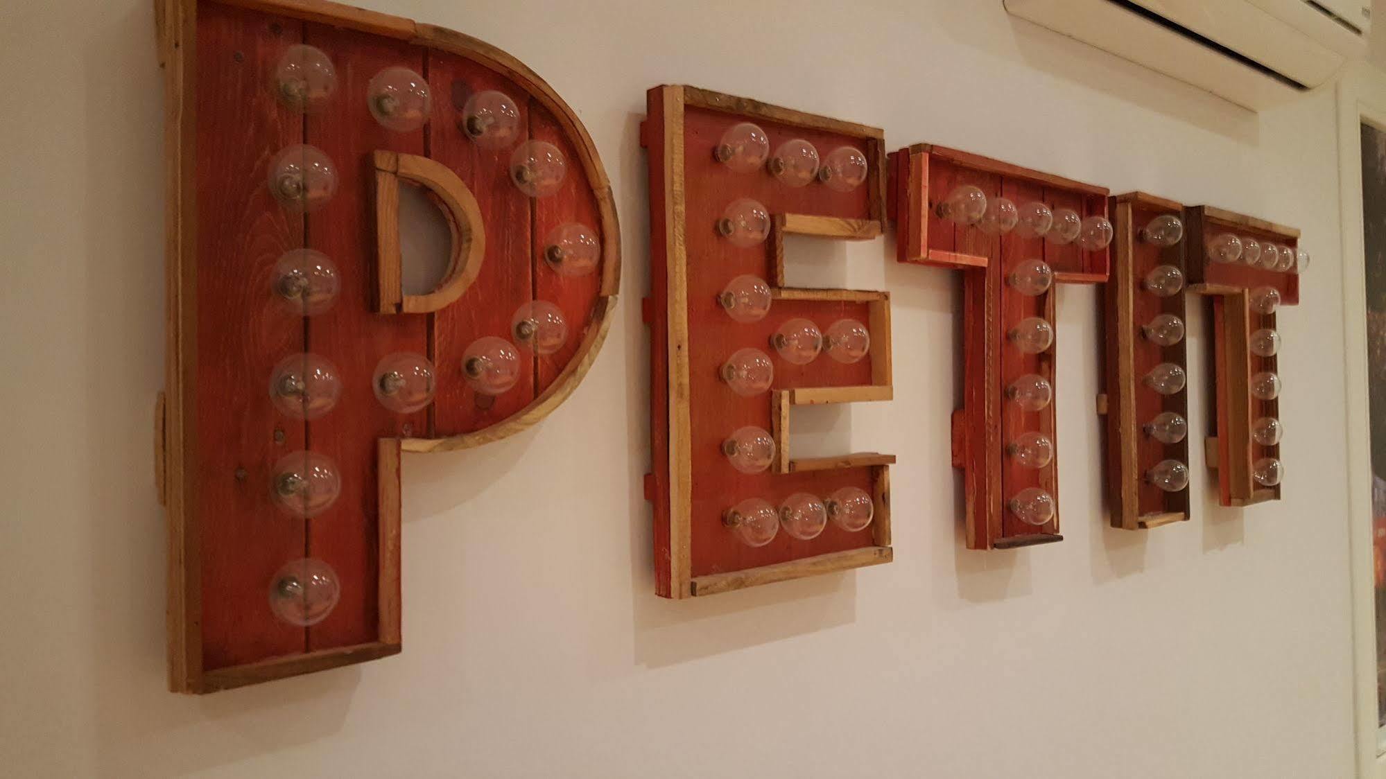 Petit Hotel Βαρκελώνη Εξωτερικό φωτογραφία